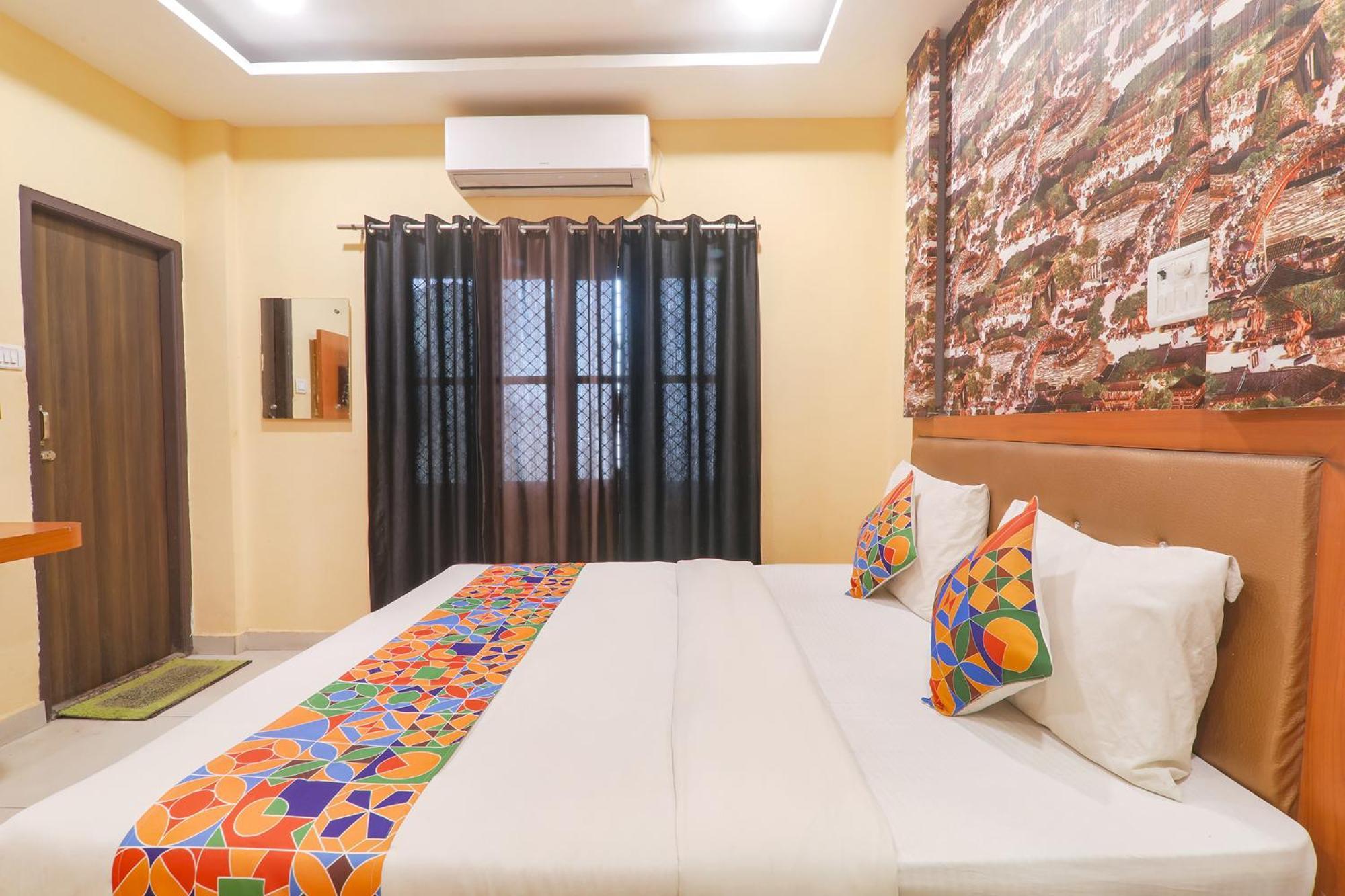 Fabhotel Swarn Banquet Kakarmatha Esterno foto