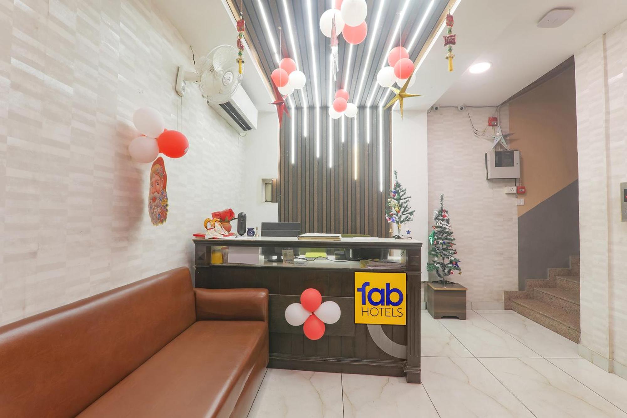Fabhotel Swarn Banquet Kakarmatha Esterno foto