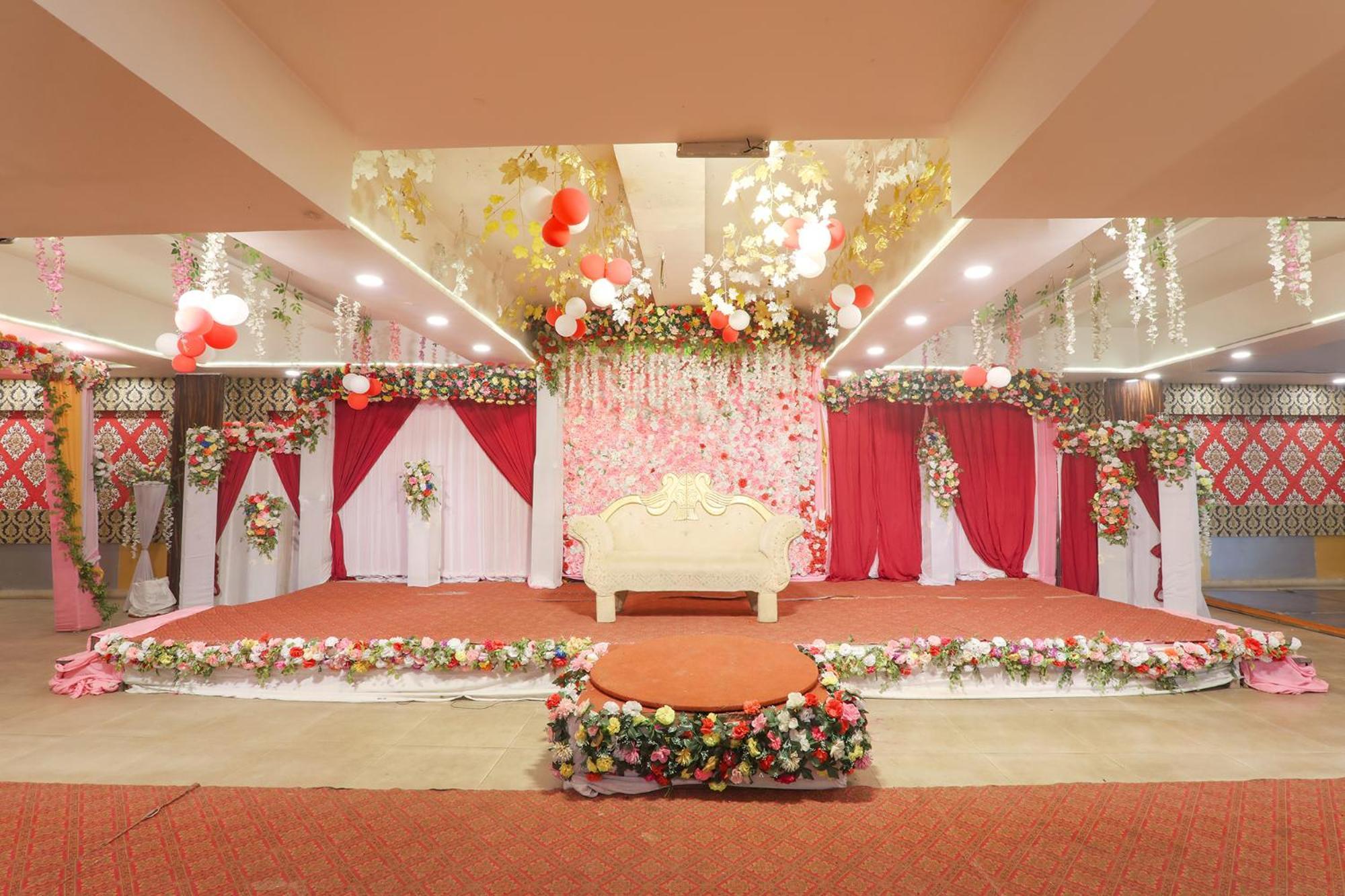Fabhotel Swarn Banquet Kakarmatha Esterno foto